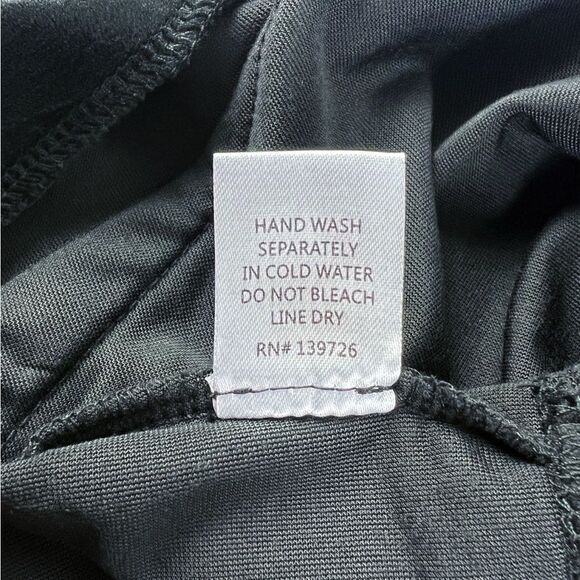 Kittenish Party Girl Black Velvet Spaghetti Strap Crop Top Faux Fur Trim Medium - Picture 7 of 7